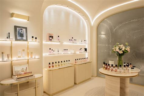 plaza athenee institut dior|Dior spa montaigne paris.